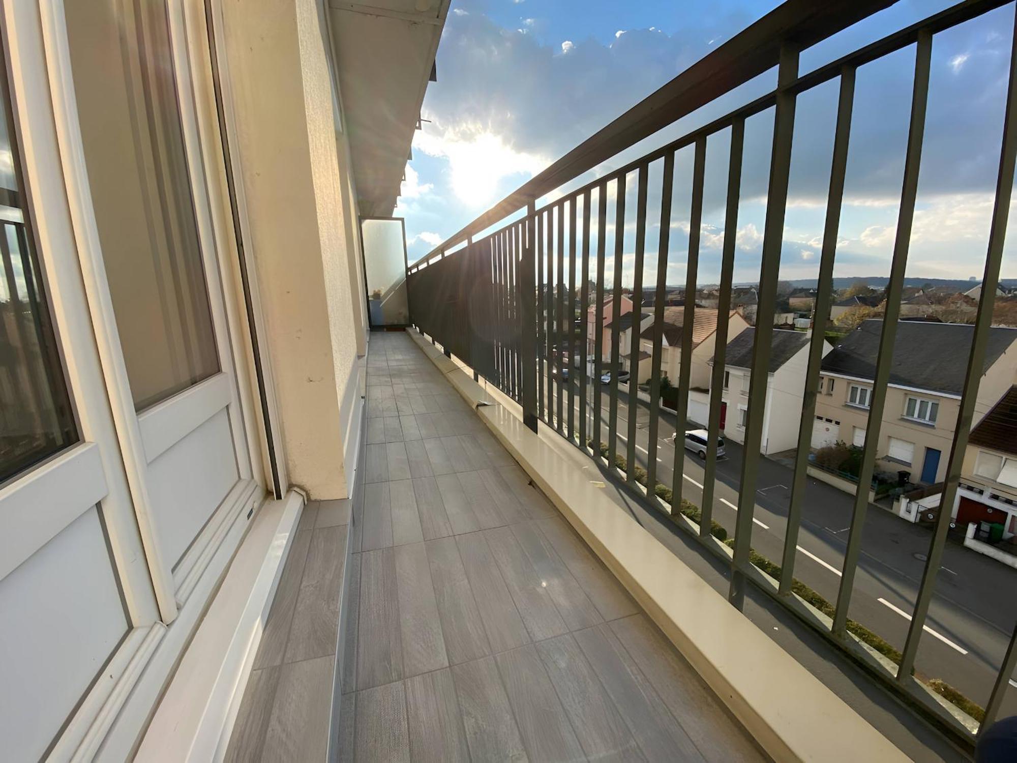 Le Spacieux - Circuit - Parking - 8 Personnes - Reve Au Mans Apartment Le Mans Ngoại thất bức ảnh