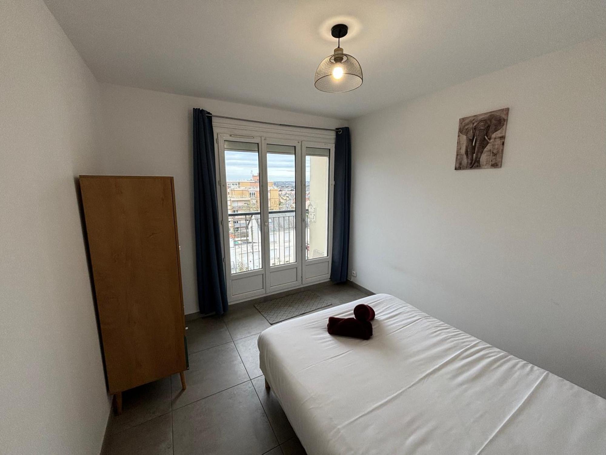 Le Spacieux - Circuit - Parking - 8 Personnes - Reve Au Mans Apartment Le Mans Ngoại thất bức ảnh